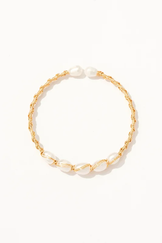 Luxury bracelets for women with diamonds-Kaori Opulent Pearl Gold Bangle