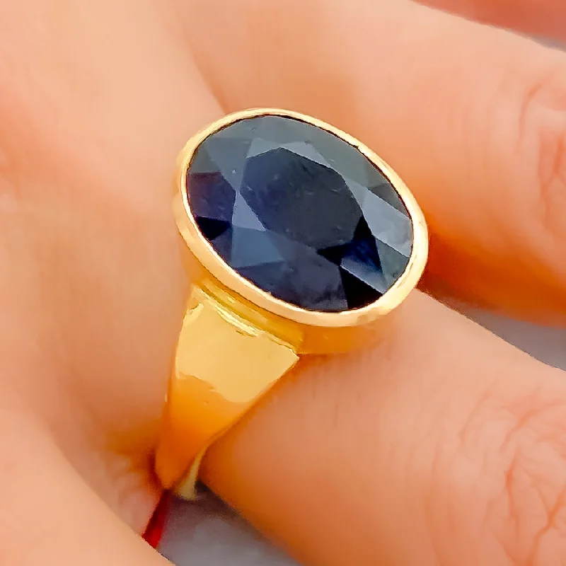 Trendy silver rings for women-Majestic 22K Gold 7.5CT Blue Sapphire Ring