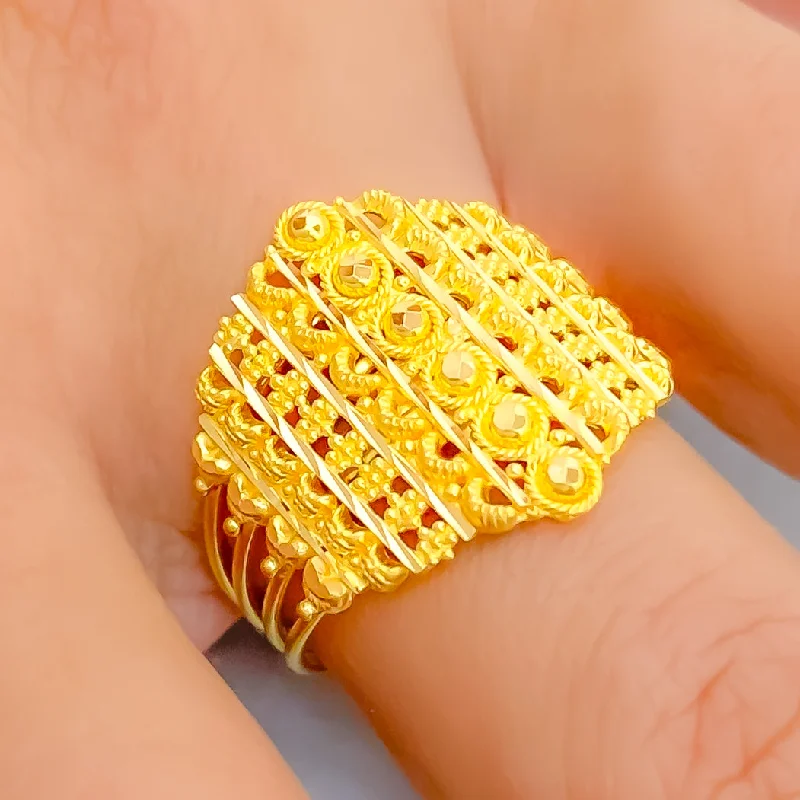 Women’s rings with oval diamonds-Delightful Hexagonal 22K Gold Ring